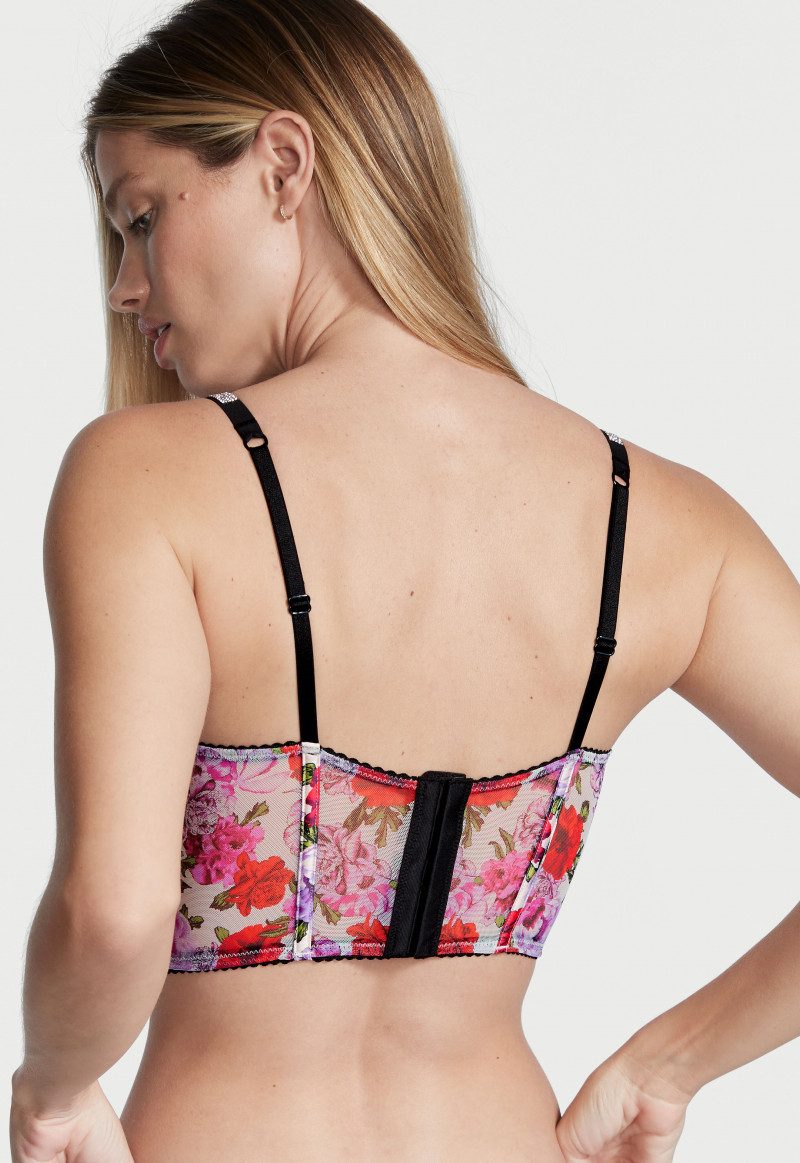 Victoria's Secret FW 2021 — Maggie Rawlins #58