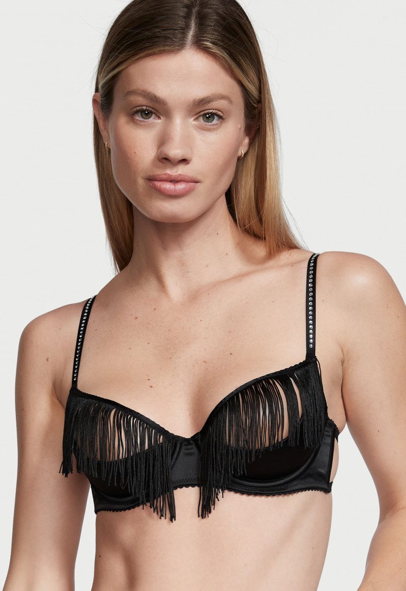 Victoria's Secret FW 2021 — Maggie Rawlins #72