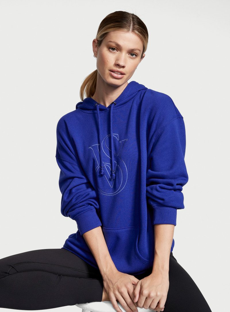 Victoria's Secret FW 2021 — Maggie Rawlins #84