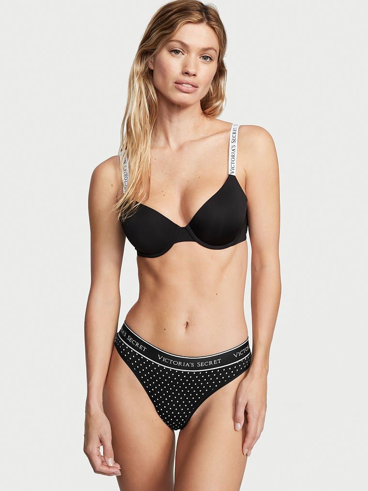 Victoria's Secret FW 2022 — Maggie Rawlins #97