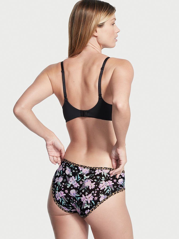 Victoria's Secret FW 2022 — Maggie Rawlins #245