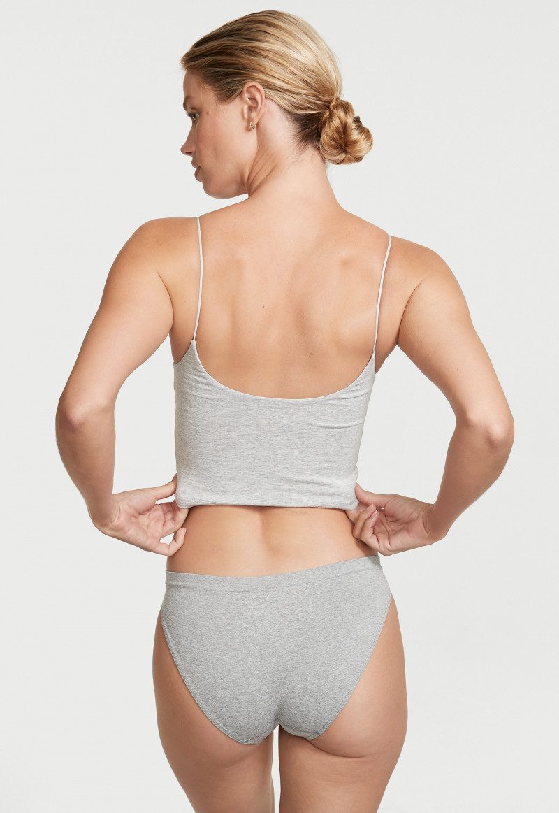 Victoria's Secret FW 2022 — Maggie Rawlins #6