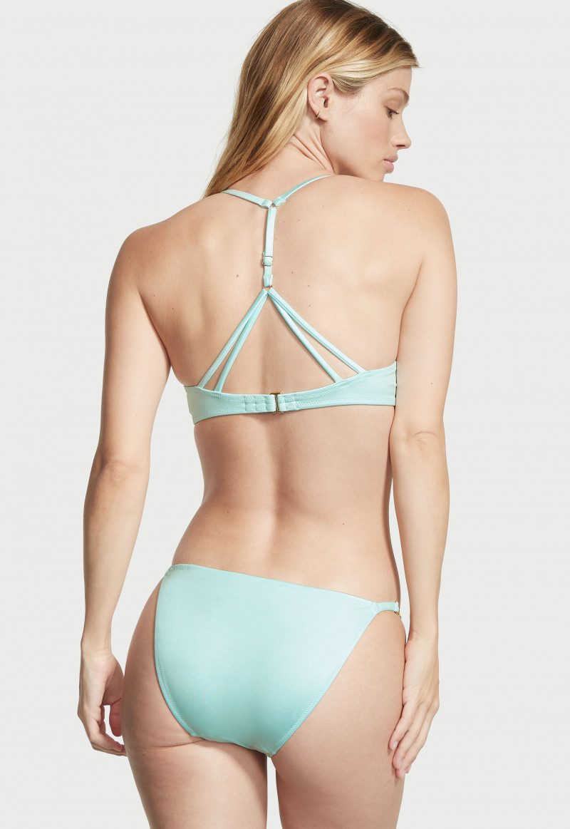 Victoria's Secret FW 2022 — Maggie Rawlins #4