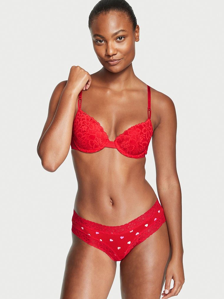 Victoria's Secret FW 2022 — Ange-Marie Moutambou #17