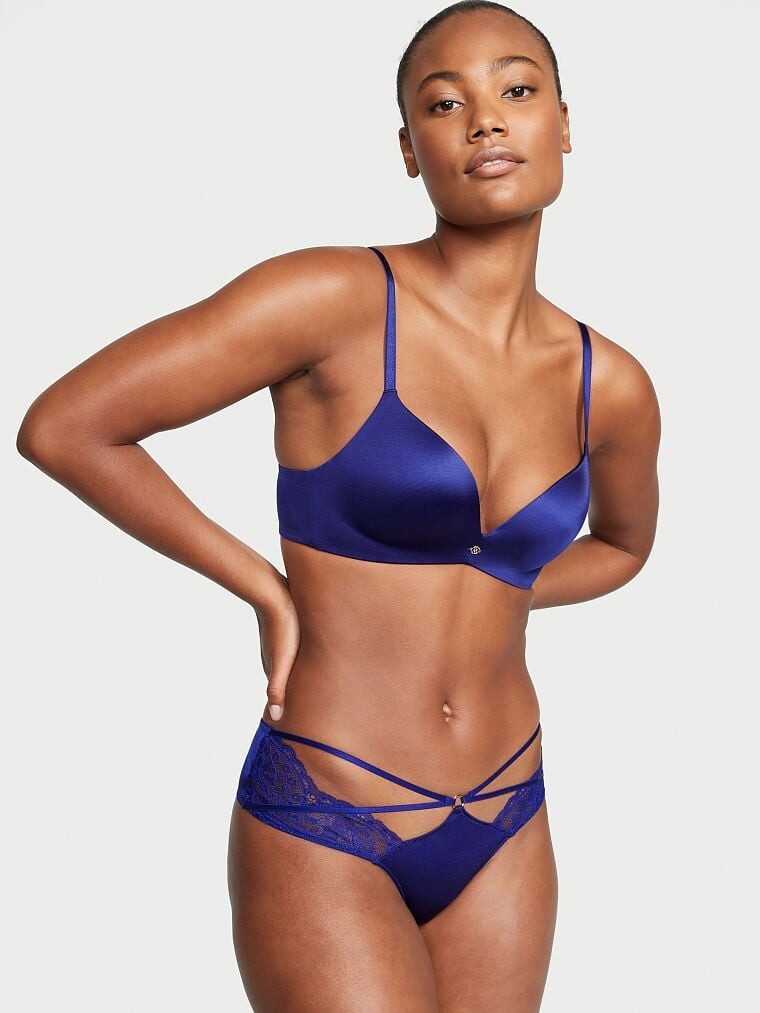 Victoria's Secret FW 2022 — Ange-Marie Moutambou #2