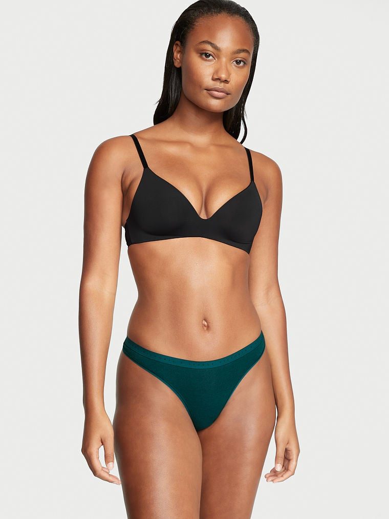 Victoria's Secret FW 2022 — Ange-Marie Moutambou #49