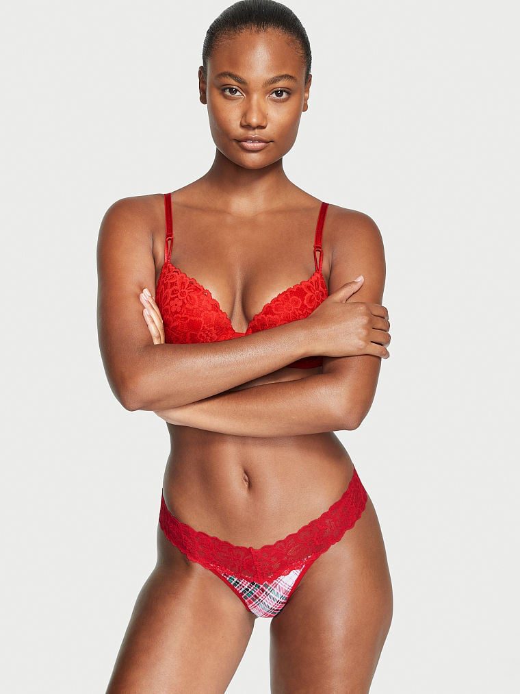 Victoria's Secret FW 2022 — Ange-Marie Moutambou #48