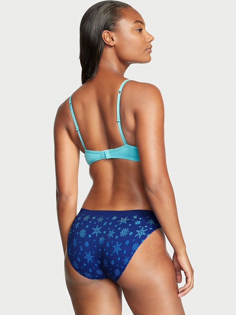 Victoria's Secret FW 2022 — Ange-Marie Moutambou #57