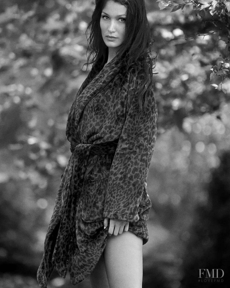 Victoria's Secret Holiday 2021 — Bella Hadid #6