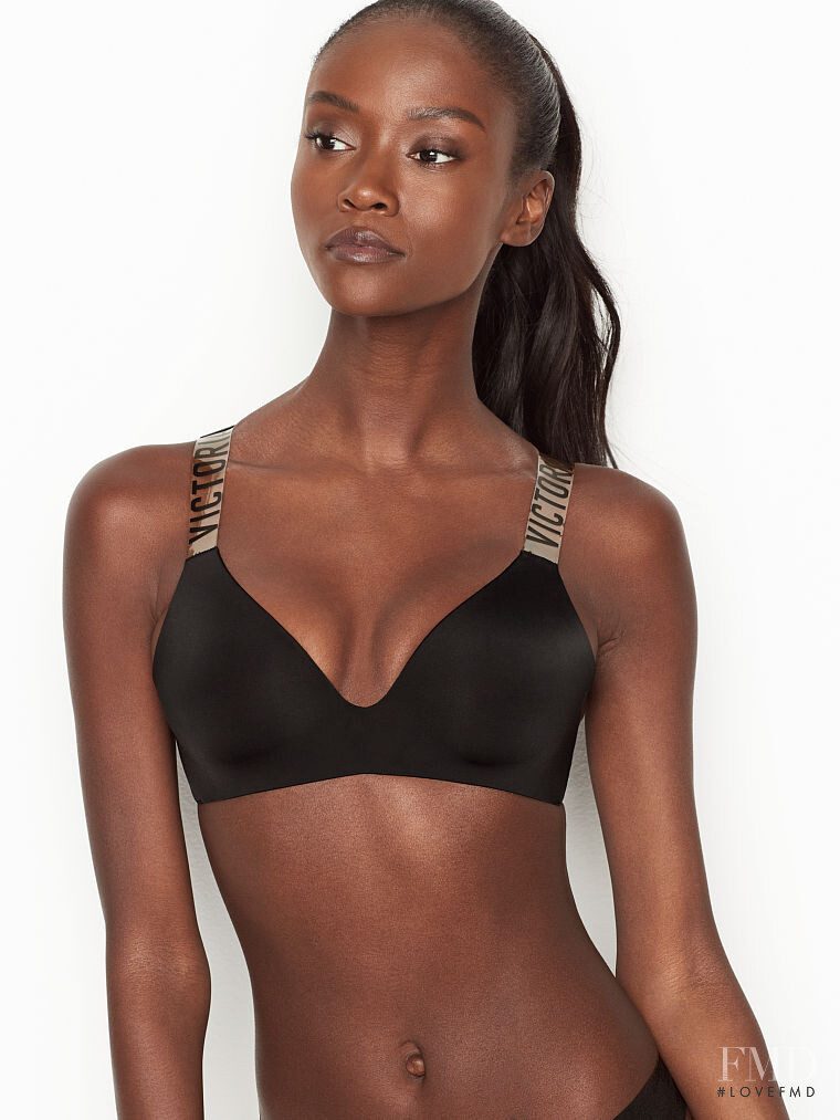 Victoria's Secret SS 2019 — Riley Montana #137