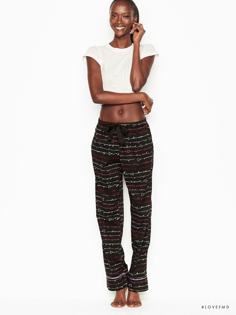 Victoria's Secret SS 2019 — Riley Montana #286