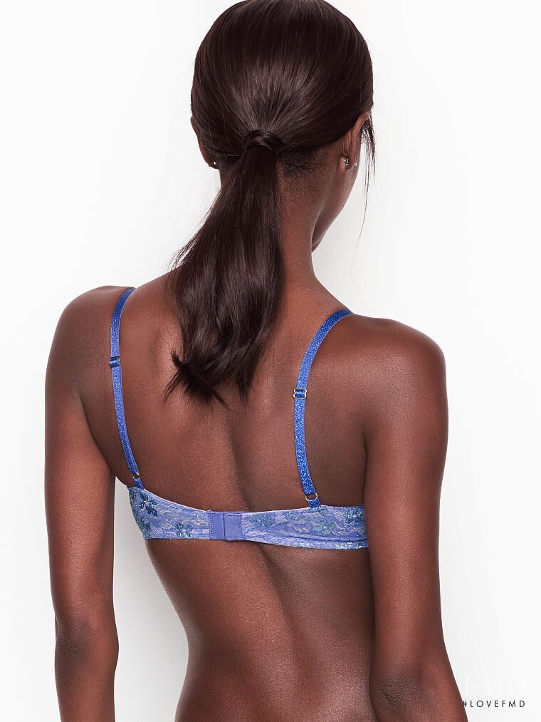 Victoria's Secret SS 2019 — Riley Montana #278