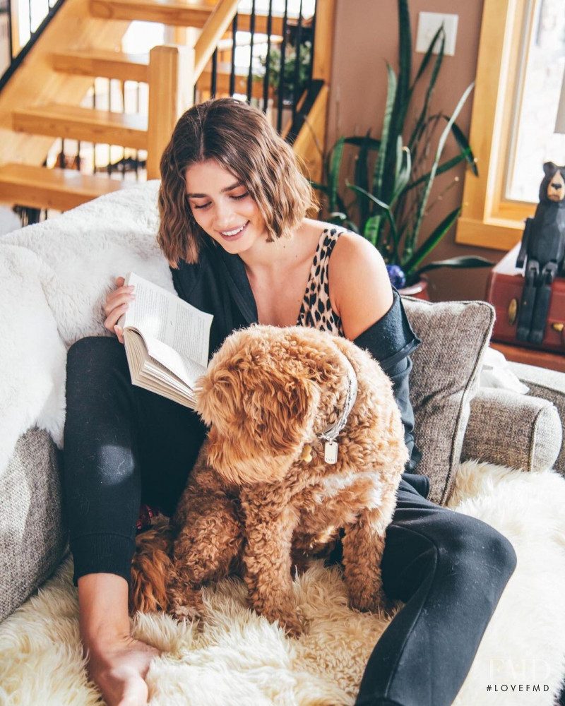 Victoria's Secret SS 2021 — Taylor Hill #44