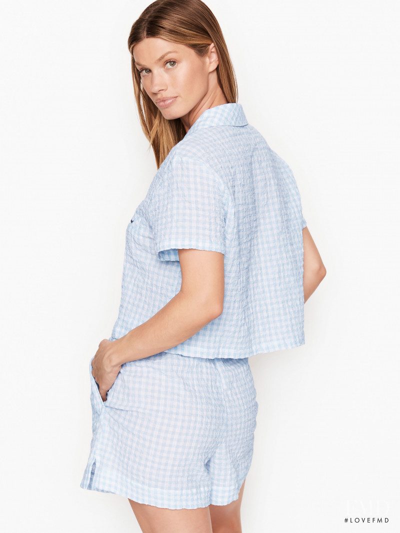 Victoria's Secret SS 2021 — Maggie Rawlins #33