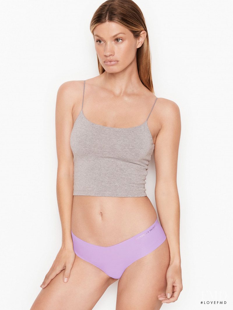 Victoria's Secret SS 2021 — Maggie Rawlins #111