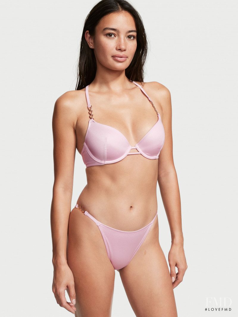 Victoria's Secret SS 2022 — Kelsey Merritt #10