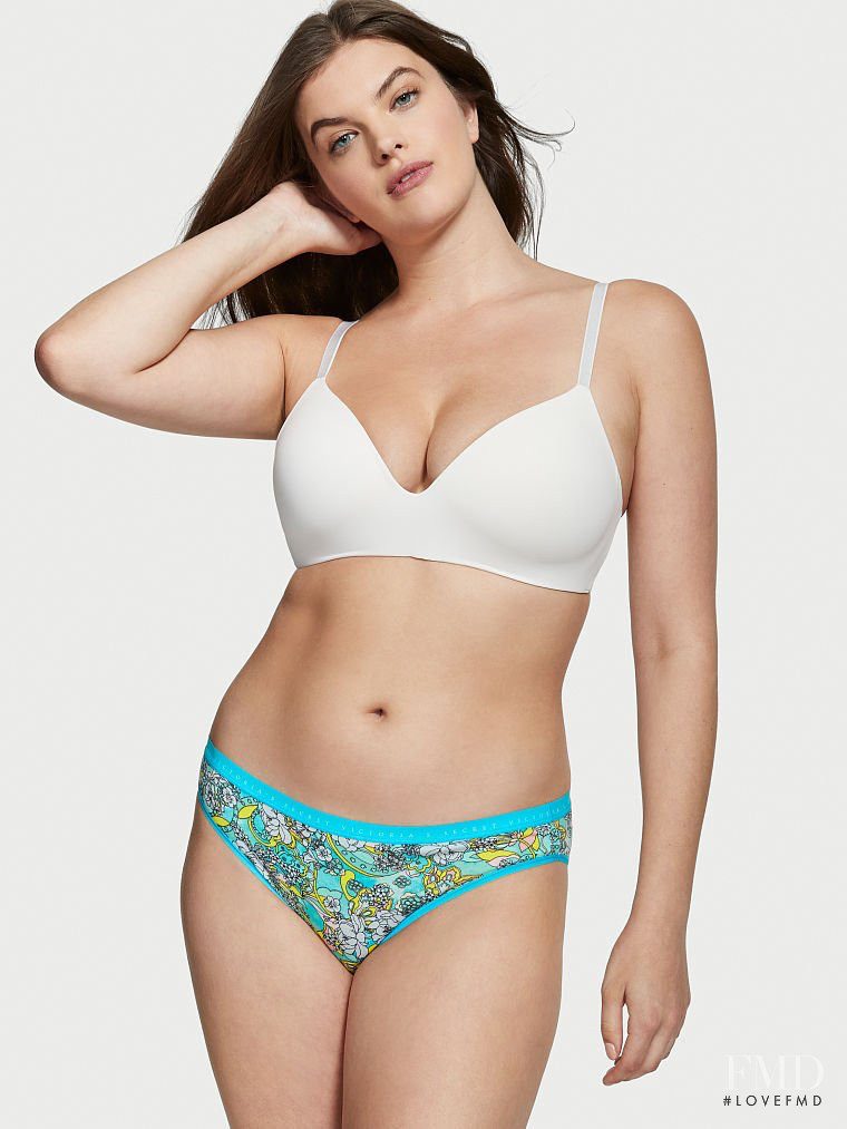 Victoria's Secret SS 2022 — Abbey Ries #84