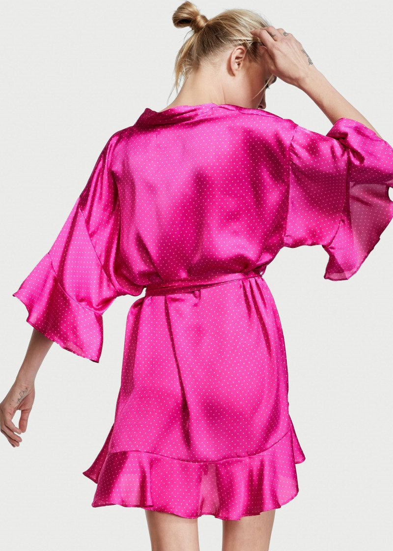 Victoria's Secret SS 2022 — Brooke Perry #1