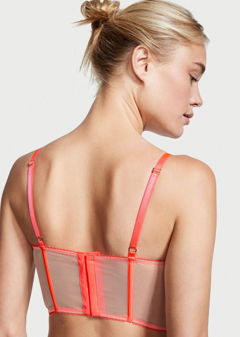 Victoria's Secret SS 2022 — Brooke Perry #17