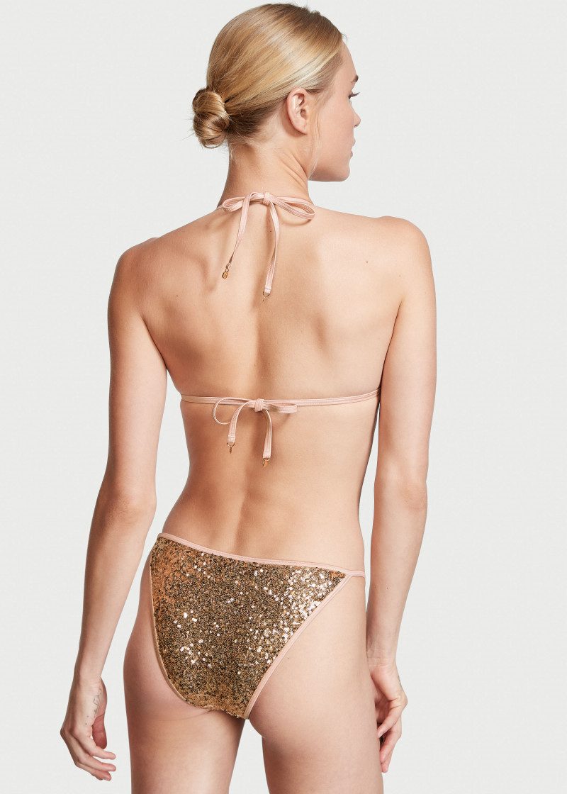 Victoria's Secret SS 2022 — Brooke Perry #48