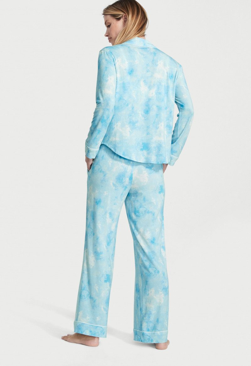 Victoria's Secret SS 2022 — Maggie Rawlins #34