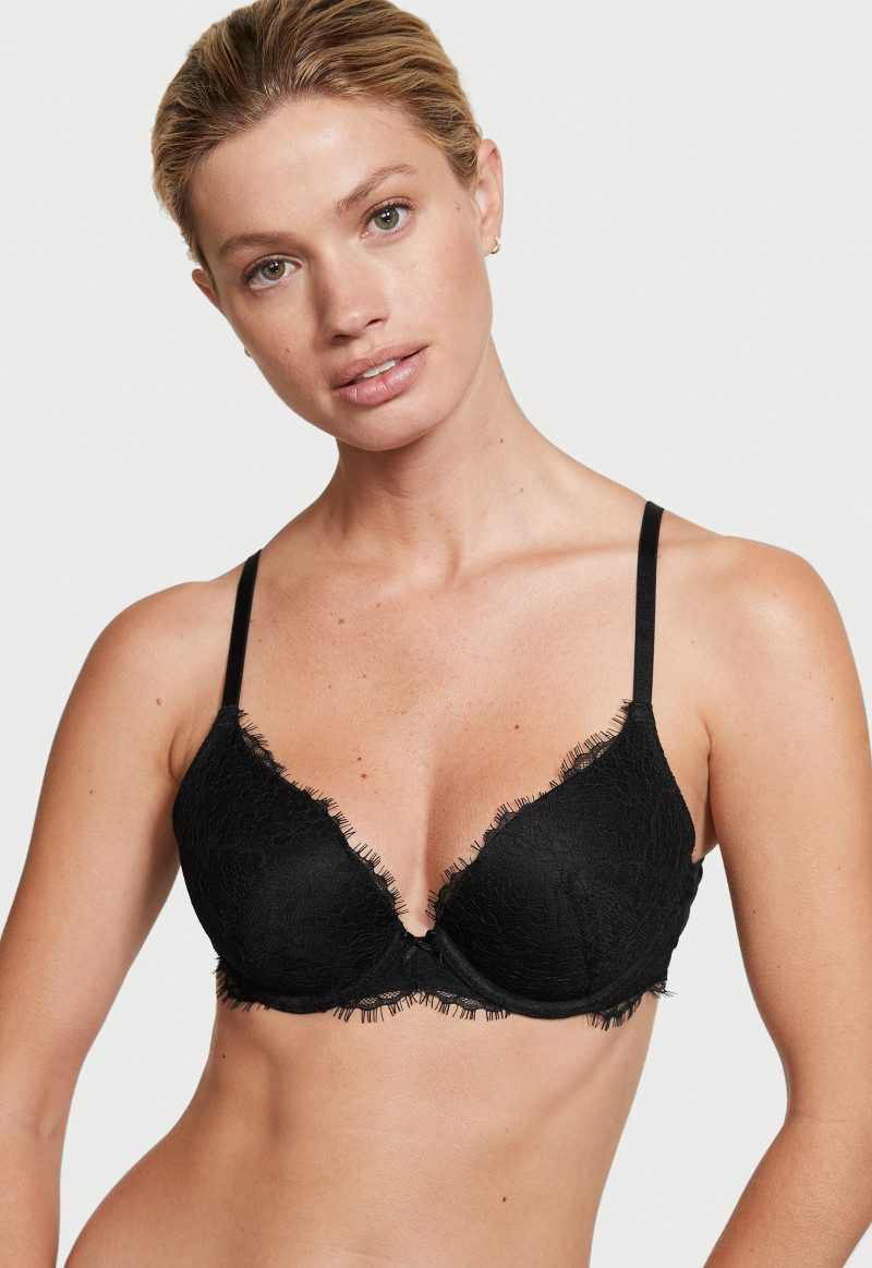 Victoria's Secret SS 2022 — Maggie Rawlins #53