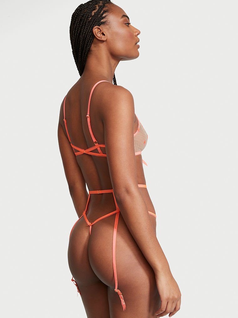 Victoria's Secret SS 2022 — Ange-Marie Moutambou #107