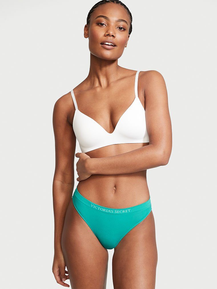 Victoria's Secret SS 2022 — Ange-Marie Moutambou #131