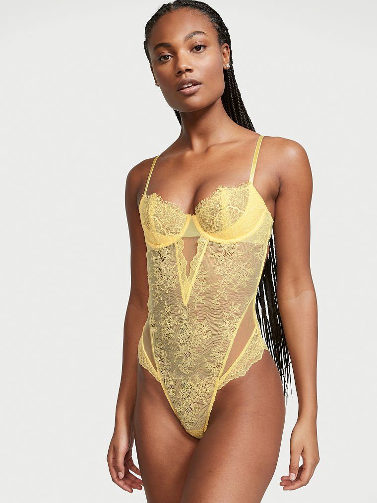 Victoria's Secret SS 2022 — Ange-Marie Moutambou #85