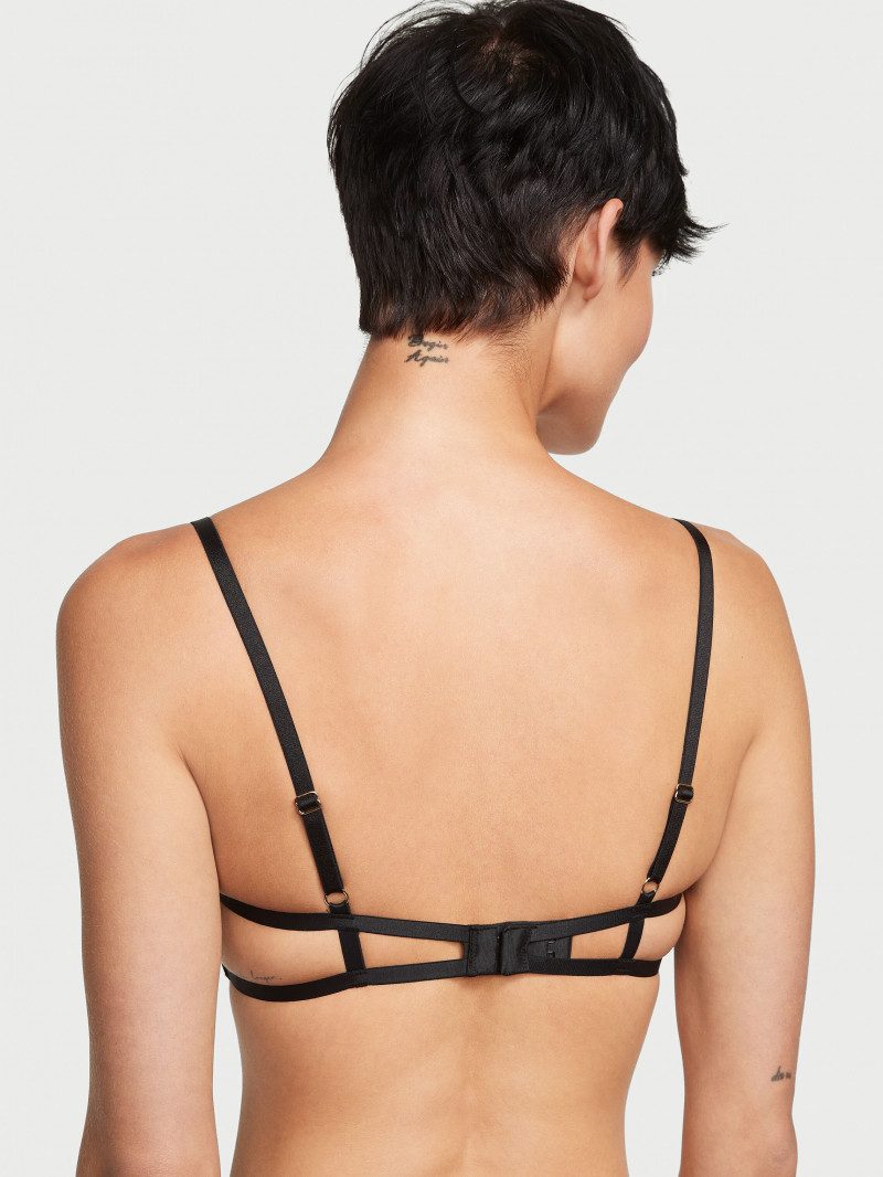 Victoria's Secret SS 2023 — Grace Elizabeth #37