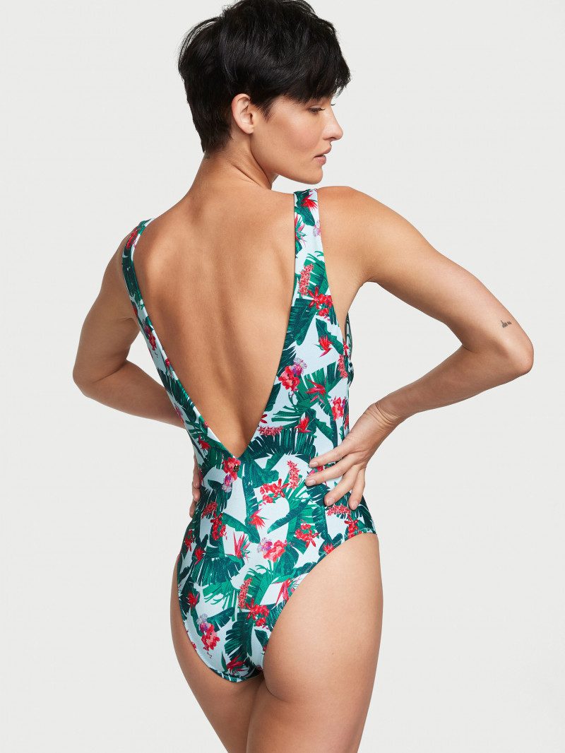 Victoria's Secret SS 2023 — Grace Elizabeth #12