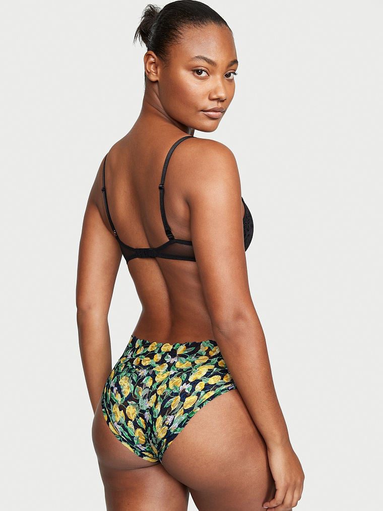 Victoria's Secret SS 2023 — Ange-Marie Moutambou #57