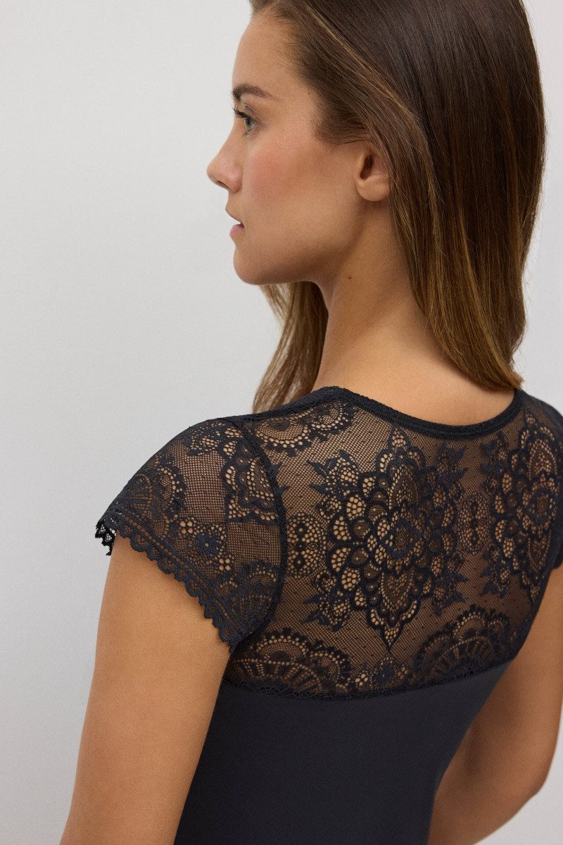 Ysabel Mora SS 2025 — Nicola Cavanis #16