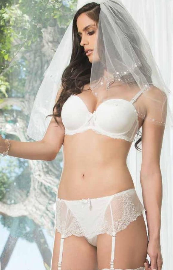 Affinitas Intimates p.3 crop 3